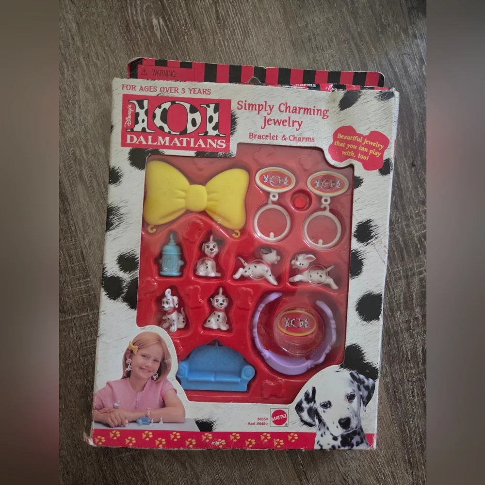 101 Dalmatians Simply Charming Jewelry Set VINTAGE